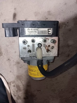 07-11 Lexus GS450H GS460 ABS Anti lock brake unit motor Module 44510-30260 OEM - Image 1 of 3
