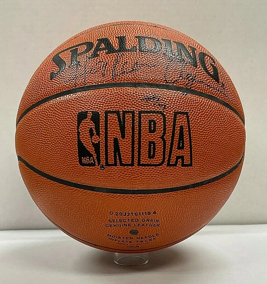 Hakeem Olajuwon Signed Official Basketball PSA/DNA HOF AB64279 - Image 1 of 3