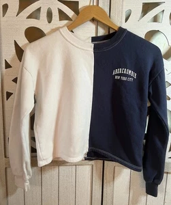 Abercrombie Kids 11/12 Fleece Lined Crop Sweatshirt Long Sleeve New York - Picture 1 of 7