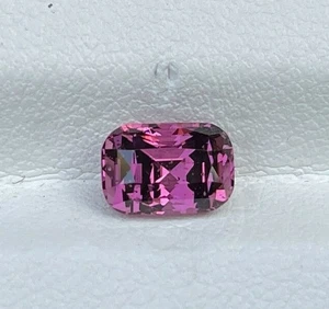 Natürlicher rosa Almandin Granat 1,70 kt Kissenschliff Sri Lanka loser Edelstein - Bild 1 von 6