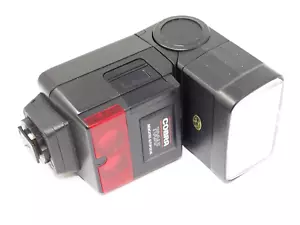 Cobra 700AF Dedicated Bounce/Swivel Head Flash for Canon EOS - Picture 1 of 7