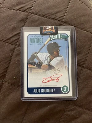 2020 Onyx Vintage Julio Rodriguez Red Auto /25 - Image 1 of 2