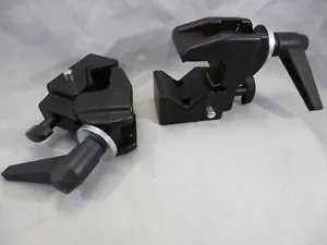COPPIA SUPER MORSETTI MANFRATTO ART .035 MADE IN ITALY SUPPORTI ILLUMINAZIONE FONDO - Foto 1 di 9