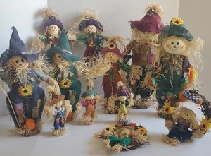 Scarecrow Family 12 Halloween Fall Decor Wreath Raffia Straw Burlap Cloth Vtg - Picture 1 of 24