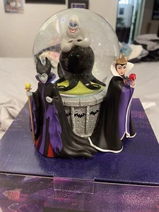 Disney Villains - Light Up Waterball  - Picture 1 of 10