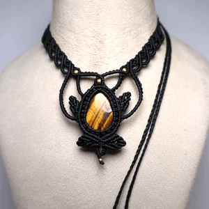 Gargantilla artesanal de macramé bohemio ojo de tigre natural collar de piedras preciosas de Reiki - Imagen 1 de 11