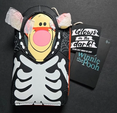  Cartera Loungefly Disney Winnie the Pooh Skeleton Tigger Brilla en la Oscuridad Foto 1 de 2
