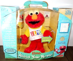 Elmo Knows Your Name Sesamstraße weißes Shirt Stofftier mit CD 14" Vintage - Bild 1 von 21