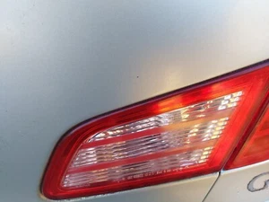 2003 2004 Infiniti G35 Sedan Rear Right  Passenger Side Tail Light Inner  - Bild 1 von 1