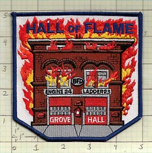 Boston Massachusetts Engine 24 Ladder 23 Grove Hall of Flame bg52 toppa antincendio - Foto 1 di 1
