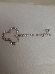 Silver Crystal Key Pin Lock Heart Love Husband Wife Valentine Anniversary Mom - Picture 1 of 3