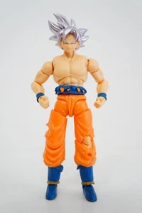 Figura de acción Dragon Ball Evolve Son Goku Ultra Instinct Bandai 2020 - Imagen 1 de 7