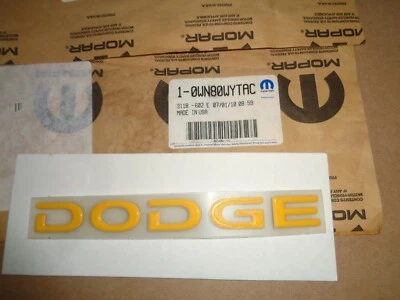 Dodge Viper 2005 cupé SRT-10 parachoques trasero calcomanía emblema - amarillo ¡Nuevo! WN80WYTAC Foto 1 de 3