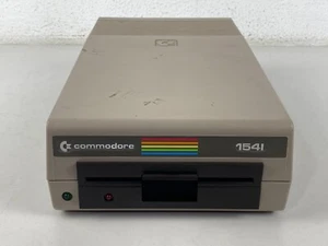 VINTAGE COMMODORE 1541 FLOPPY DRIVE FOR C64 64C VIC-20 C16 PLUS/4 128 WORKING - Picture 1 of 12