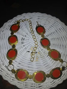 Vintage 60s-70'S Style Red Plastic Circles & Brass Tone Chain Belt  - Picture 1 of 5
