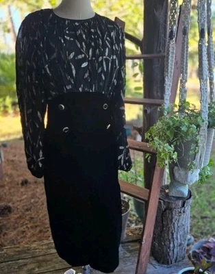 Victor Costa Black And Gold Metallic Velvet Vintage Formal Dress Size 14 - Image 1 of 4