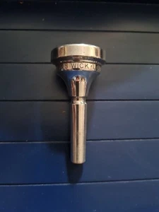 Dennis Wick 4BS Boccaglio Trombone Placcato Argento Ottime Condizioni - Foto 1 di 5