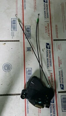 2003 Pontiac Vibe GT Front Right Door Lock Actuator  - Image 1 of 4