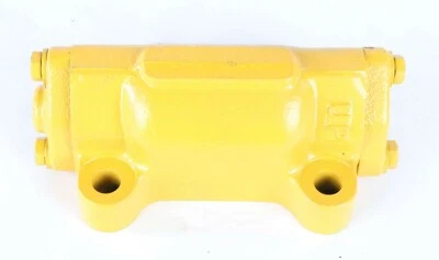 New 720-68-16100 Komatsu Valve Assembly - Image 1 of 3