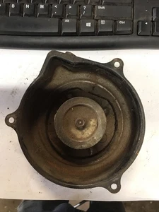 1985 85 Honda TRX 125 Fourtrax Recoil Pull Starter 28400-VM6-004 housing only - Bild 1 von 2