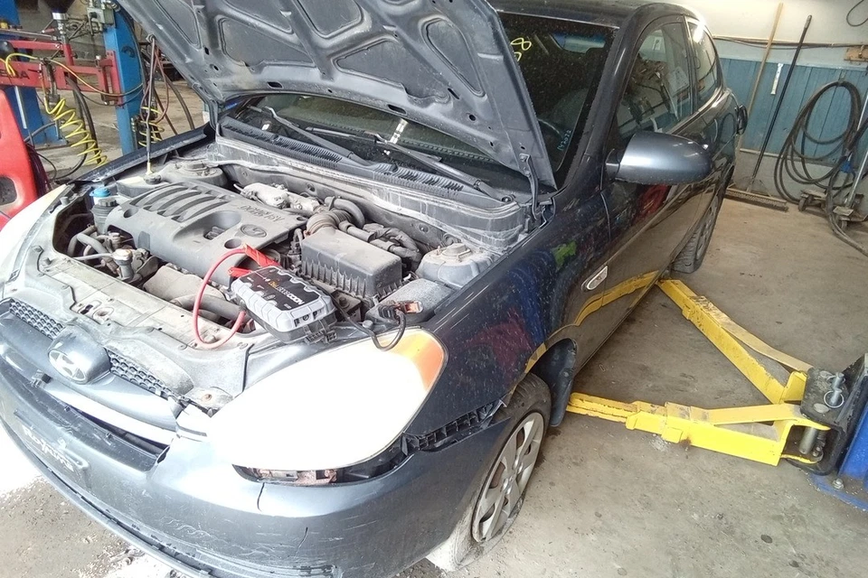 2009 Hyundai Accent Automatic Transmission OEM 96K Miles - LKQ385857339 - Image 1 of 4