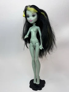 Monster High Day To Night Fashion Frankie Stein Doll - Picture 1 of 9