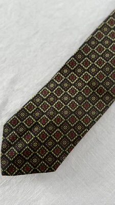 Givenchy Caballero NUEVA Corbata de Seda Azul Marino Rojo y Verde Geométrica Ajustada París Foto 1 de 4