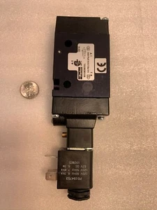 Solenoid Valve, 3 port 2 Position, 3/8" NPTF, 120 VAC, NC, CSA - Picture 1 of 9