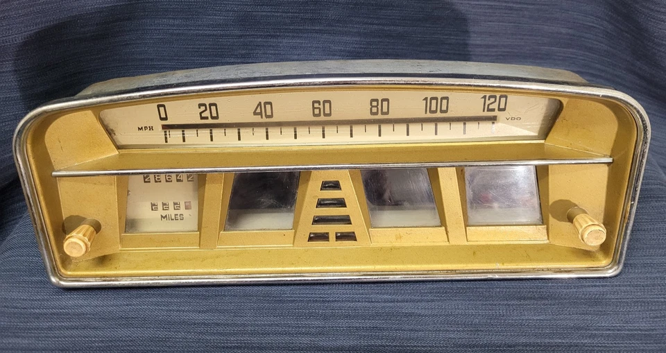 VINTAGE BORGWARD ISABELLA  Speedometer Cluster - Image 1 of 4