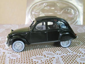 960Y Norev Hachette Citroën 2 CV AZA 1966 Civil Guard Green 1:43 + Blister - Picture 1 of 8