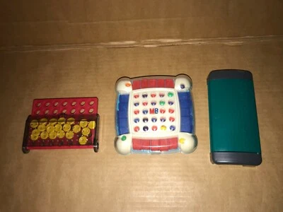 3 MB Mini Games Collection - Complete with pieces - 1990's - Image 1 of 4
