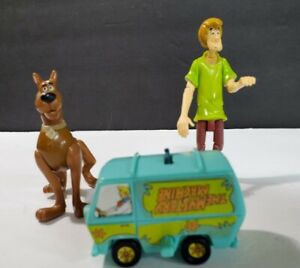 Lot 3 figures Shaggy Figure 2001 and Scooby Doo 1996 Figures Hanna Barbera.