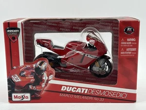 Maisto Ducati Desmosedici Marco Melandri #33 1:18 Diecast Motorcycle - Picture 1 of 7