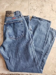 8 Wrangler Classic Men's 33/30 Straight Leg Jeans Premium Quality &  Comfort - Picture 1 of 8