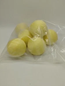 Palline di Natale in raso ornamenti giallo diametro 3" ottime condizioni quantità 6 - Foto 1 di 5