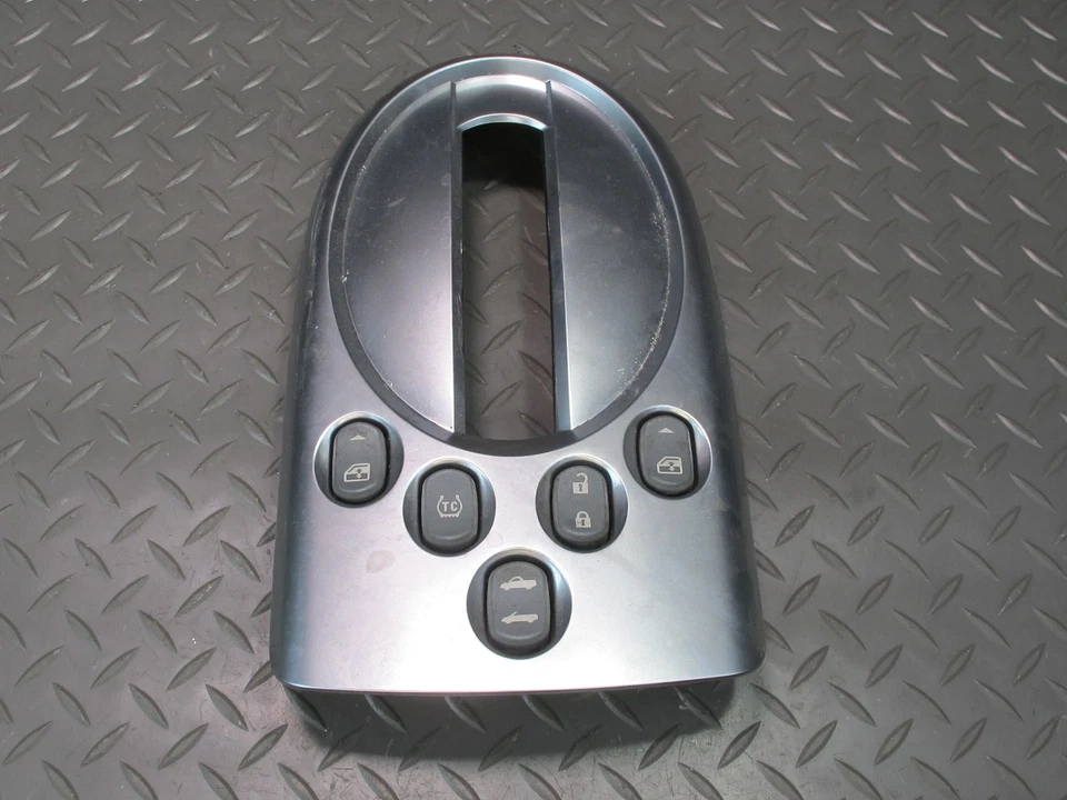 03-06 CHEVROLET SSR A/T CENTER CONSOLE SHIFTER TRIM W SWITCH MODULE OEM - Image 1 of 4