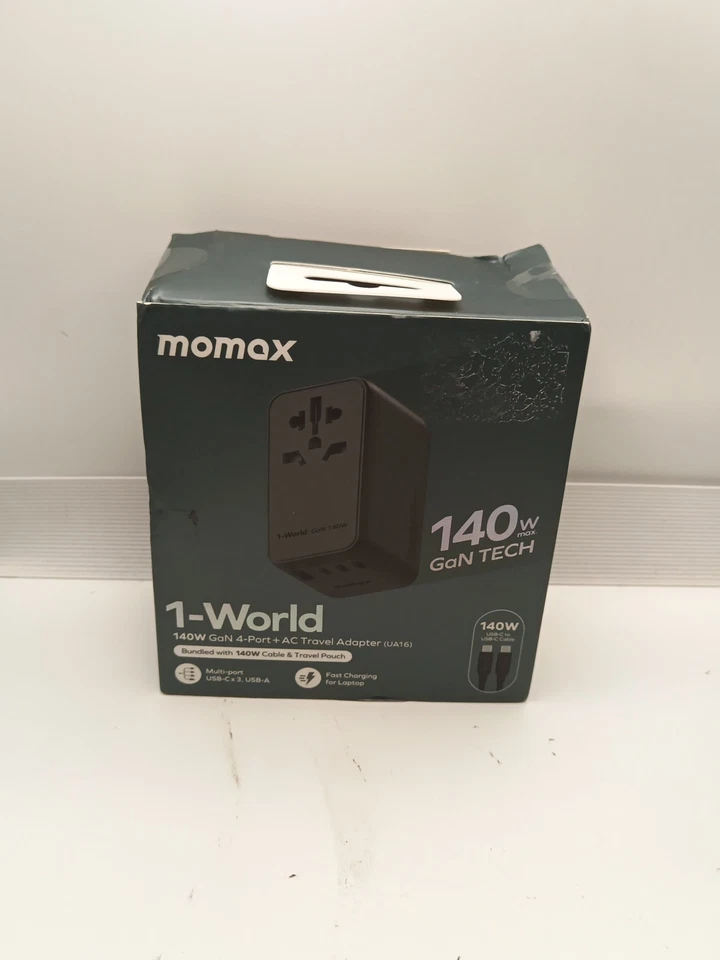 Momax 1-World  - Image 1 of 4