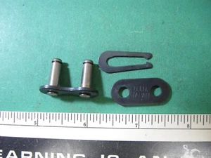 YAMAHA DT1 IT175 YZ125 YZ400 NOS OEM DRIVE CHAIN MASTER LINK 94615-20001-00 jh - Picture 1 of 5