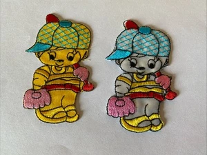 "Lote de 2 parches bordados de béisbol de satén de dibujos animados talla 2"" X 3,25"" de alto" - Imagen 1 de 1