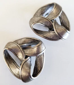 Vintage Ribbon Knot Black Enamel Textured Silver Tone Clip Earrings 1-3/8" - Picture 1 of 4