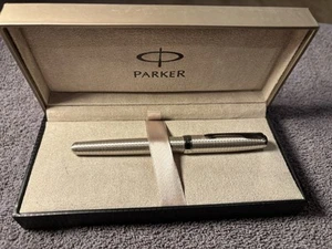 Parker Sonnet Sterling Silver Cisele Fountain Pen 18K. Medium Pt. New Old Stock - Picture 1 of 4