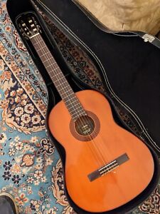 Yamaha  G90A classical guitar vintage 1970s with case and sales tag