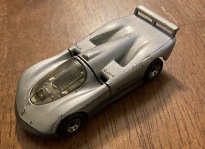 Matchbox Oldsmobile Aerotech 1989 Quad 4 plateado con base de Macao Foto 1 de 4
