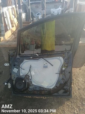 BLK RIGHT FRONT DOOR ASSEMBLY 2020-2023 CHEVROLET BOLT Foto 1 de 4