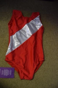 Rot und Platin Gymnastikanzug T&P Gym/5 - Größe 1 Alter 6-7 - Bild 1 von 3