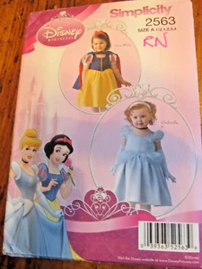 Disney Simplicity Prinzessin Muster ac - Bild 1 von 1
