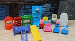 Peppa Pig Casa Familiar Muebles Lote de 17 Piezas de Repuesto Silla Ducha Escaleras - Imagen 1 de 12
