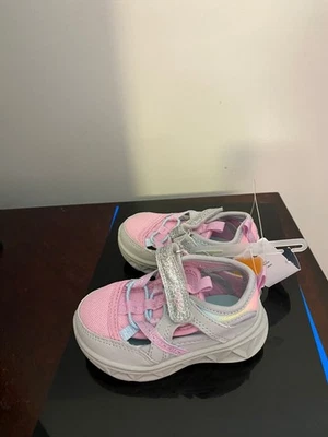 BRAND NEW TODDLER GIRLS SIZE 5 OSH KOSH B'GOSH G SANDALS - Image 1 of 4