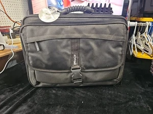  Targus 12.5”x 18” Messenger Laptop Bag Carrying Case w/Shoulder StrapBlack - Picture 1 of 11