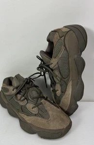 Adidas Yeezy 500 Clay Brown 2021 GX3606 taglia 9,5 - Foto 1 di 10